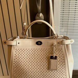 Coach Gramercy in Beige Leather Handbag